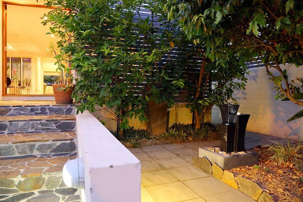 The Palm In Heart Of Surfers Paradise Holiday home